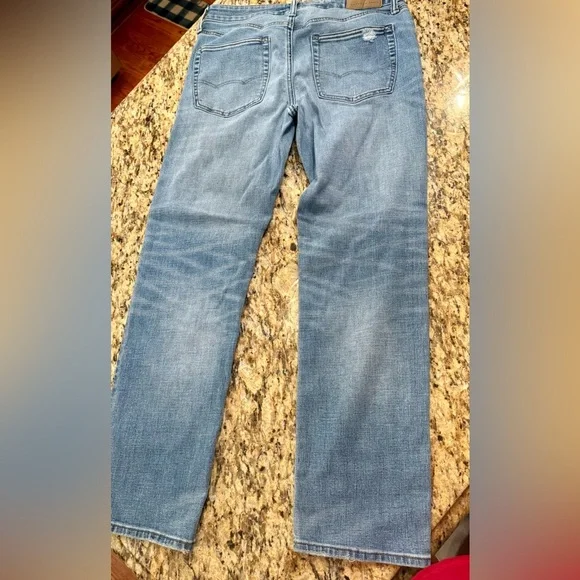 American Eagle Outfitters Blue AirFlex+ Jeans - Picture 5 of 5